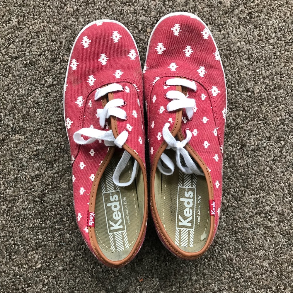 Red Ikat. Printed Keds